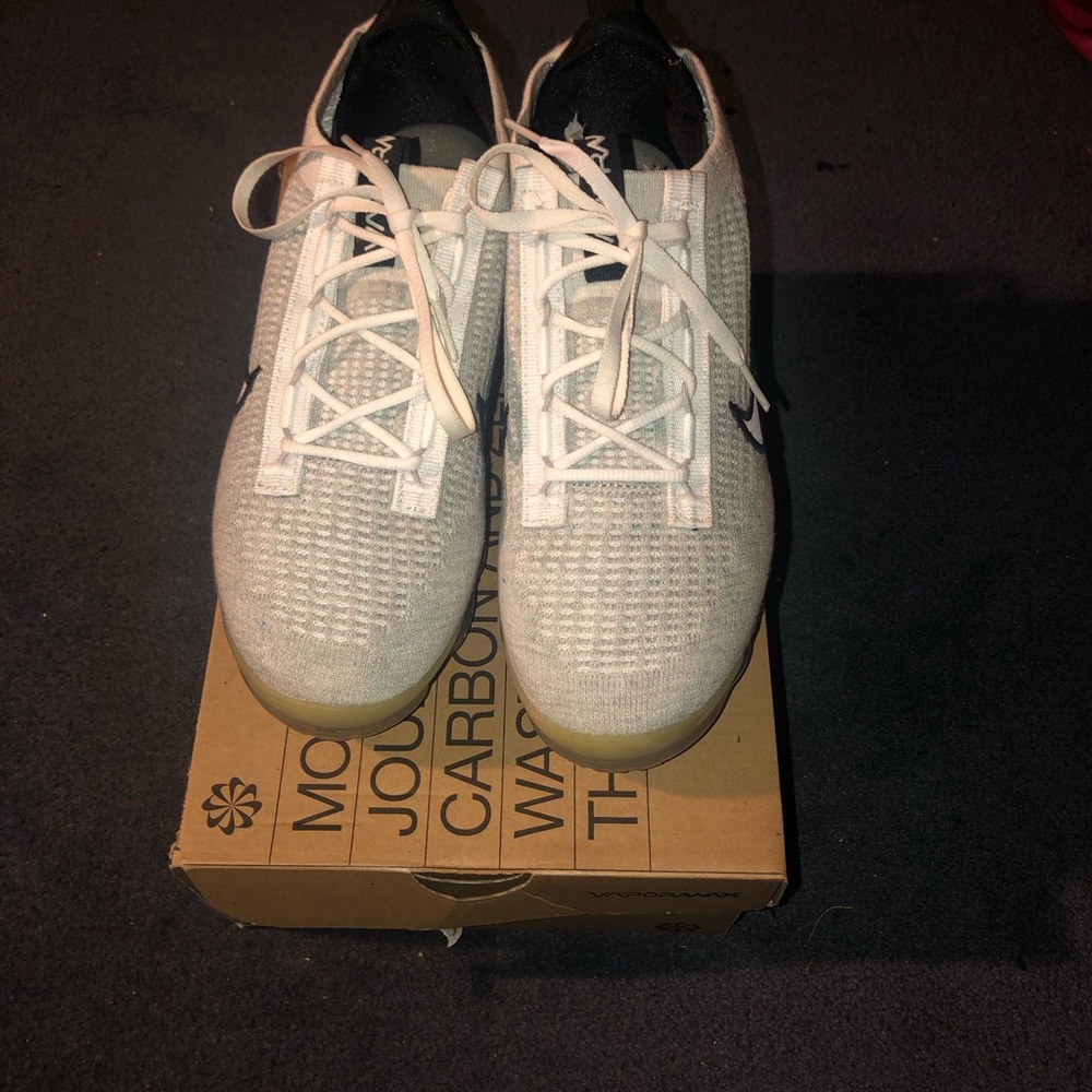 Nike Light Gray Athletic Sneakers